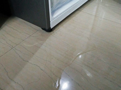 Tủ lạnh bị chảy nước? Nguyên nhân và cách khắc phục